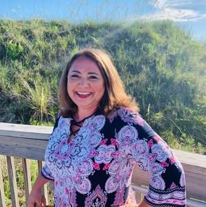 Meet your Posher, Connie